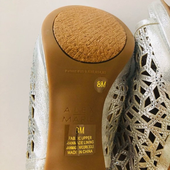 Shoes - Picture 4 of 7